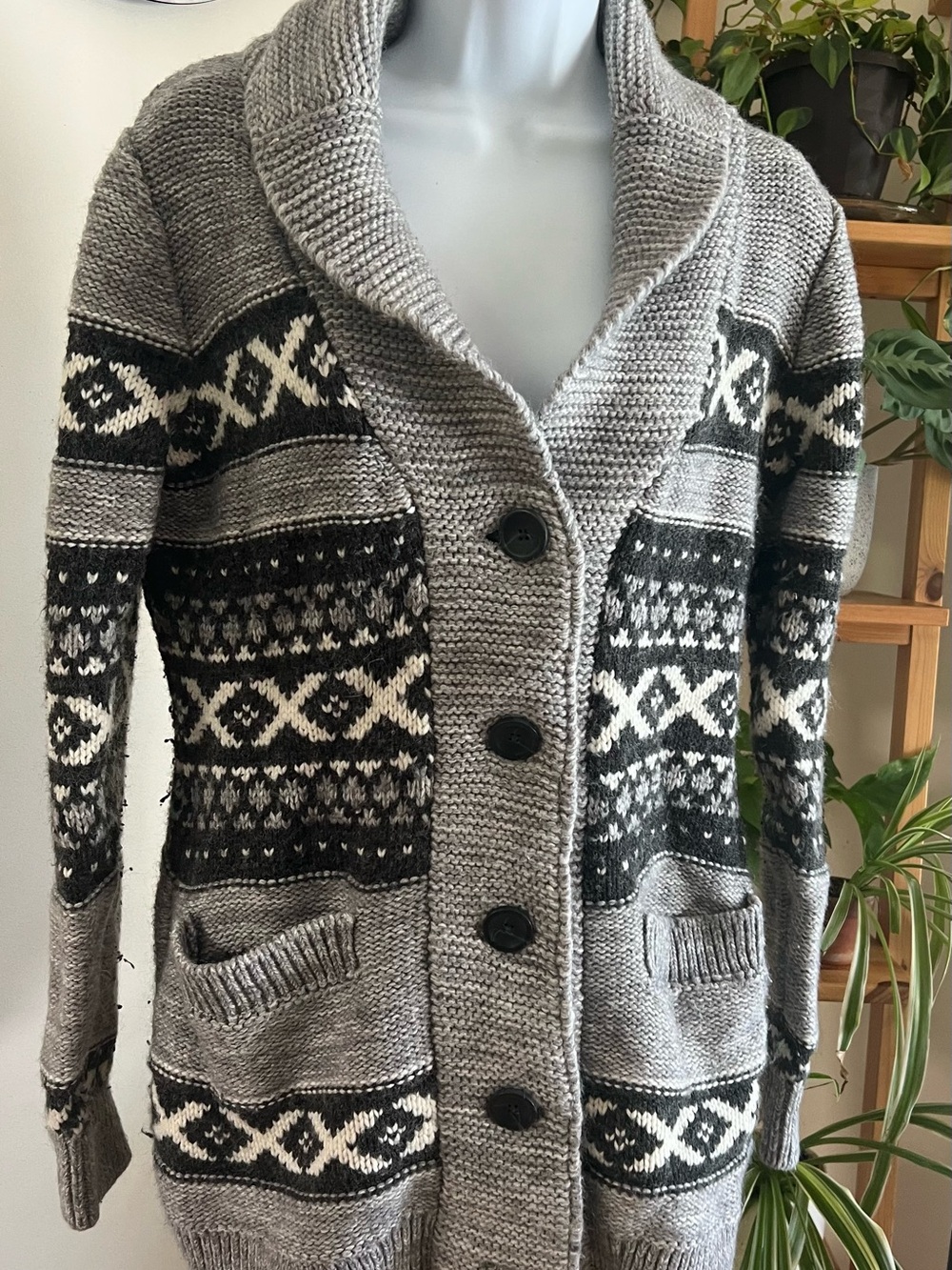 Cozy Gray Shawl-Collar Fair Isle Cardigan Sweater